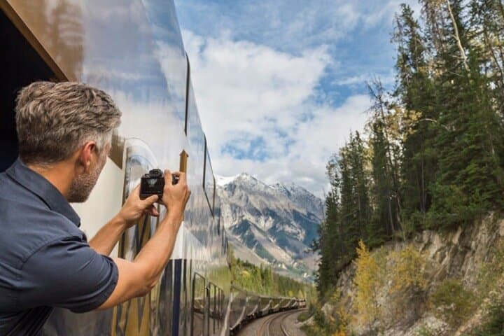 6 Day Premium Rocky Rail Adventure: YVR to YYC Rocky Mountaineer